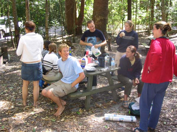 08 breakfast in the rainforest